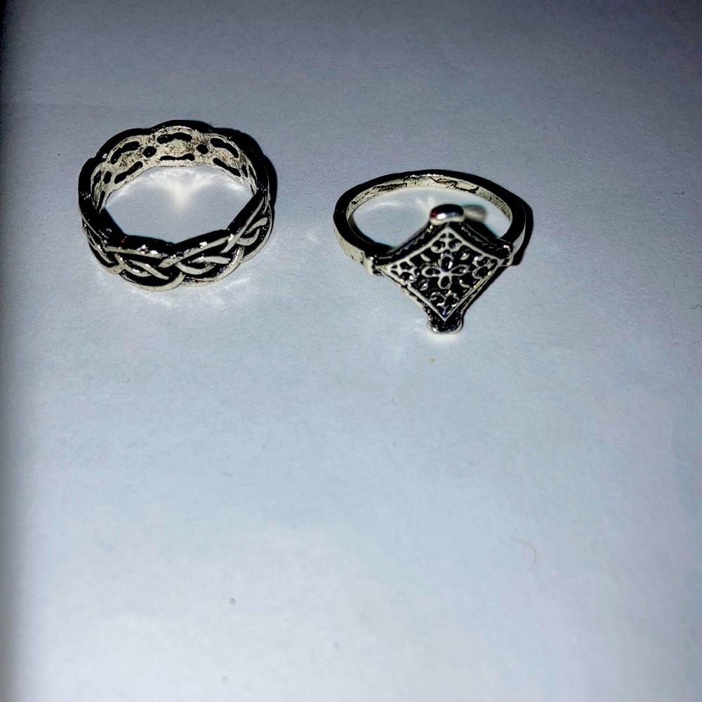 Rings (x6)